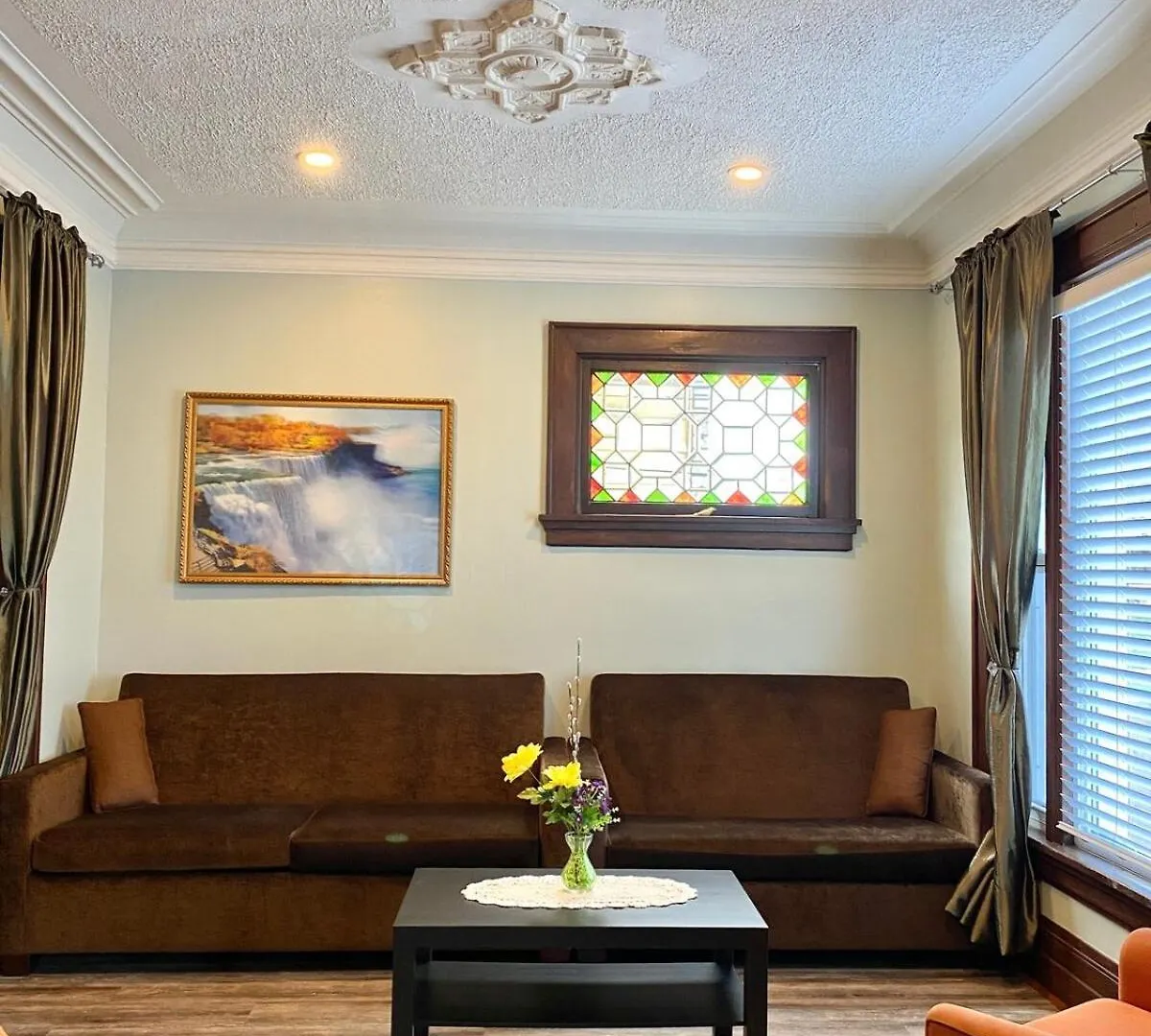 Cozy Suite-Walk To The Falls Niagara Falls